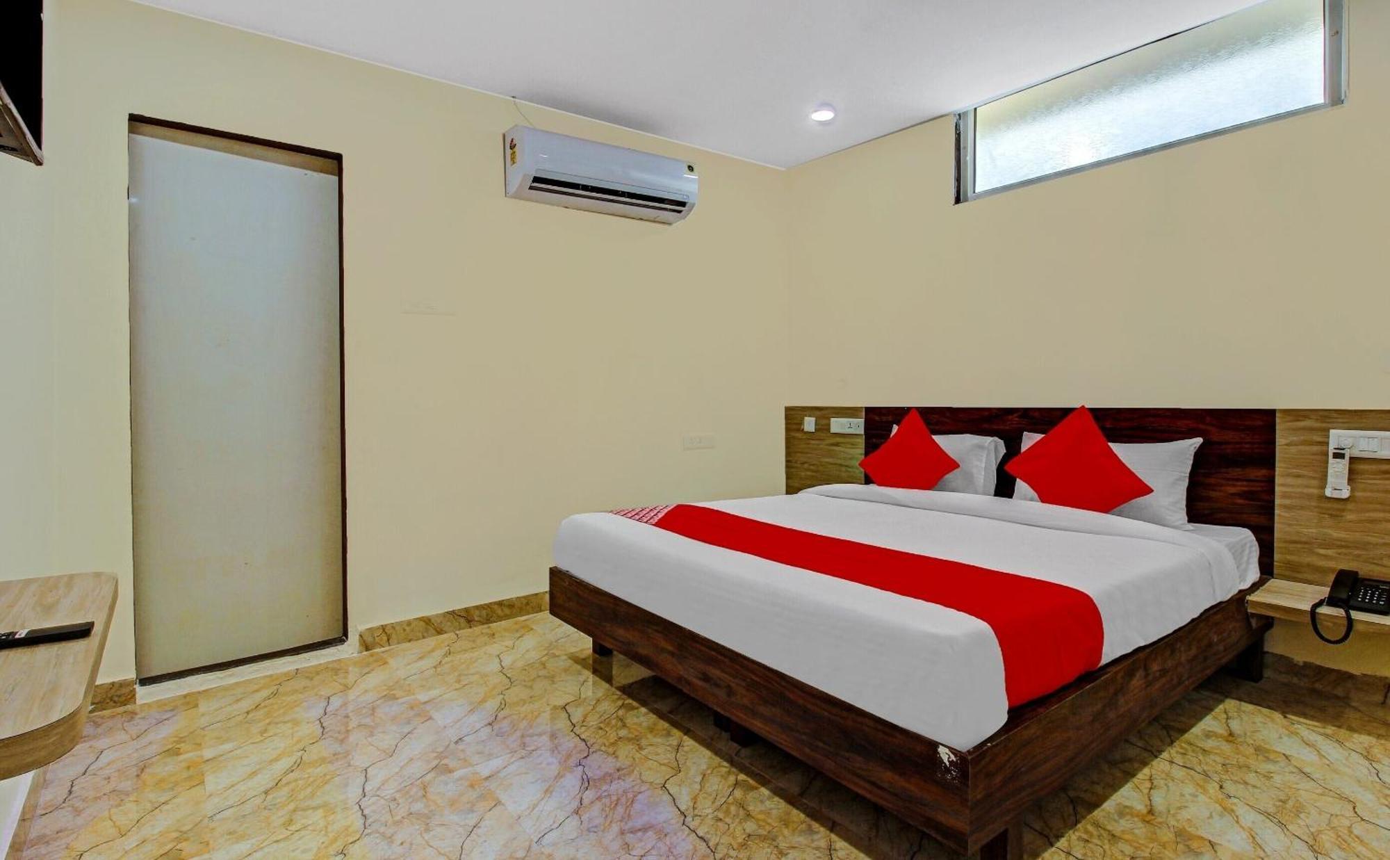 O Ab Residency Near Miraj Cinemas - Shalini Shivani Hotel 3*