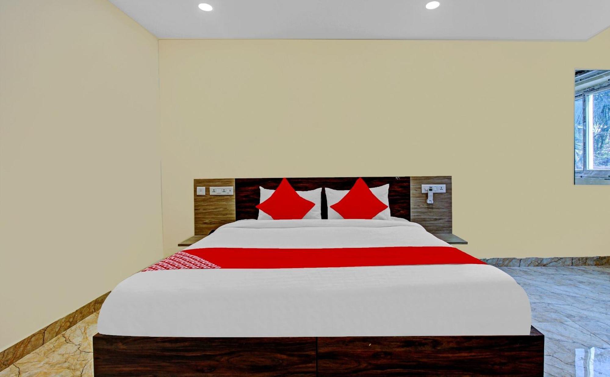 O Ab Residency Near Miraj Cinemas - Shalini Shivani Hotel