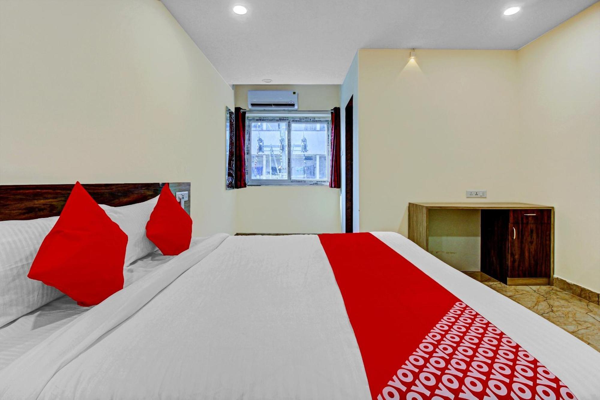 O Ab Residency Near Miraj Cinemas - Shalini Shivani Hotel