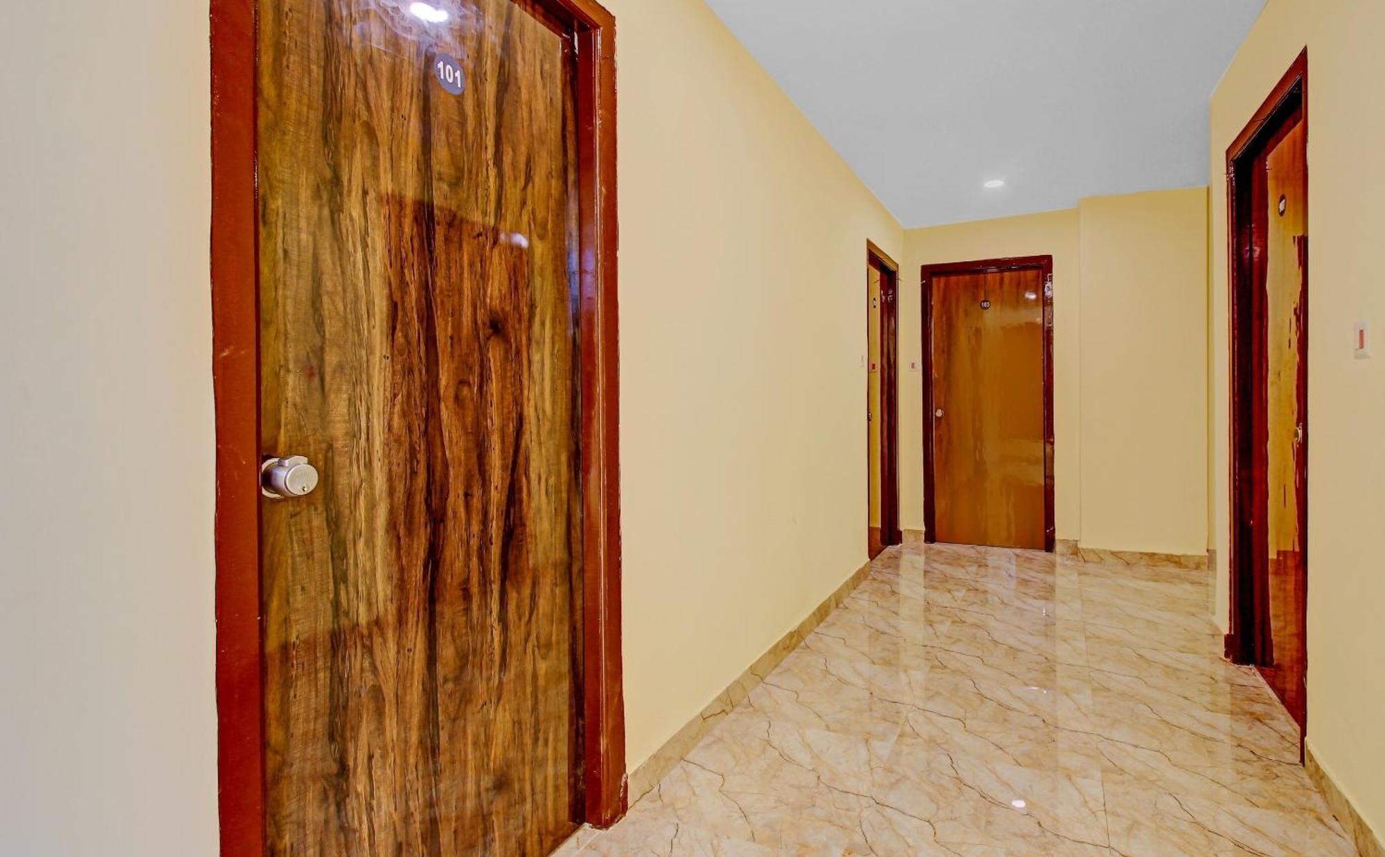 Hotel O Ab Residency Near Miraj Cinemas - Shalini Shivani Hyderabad