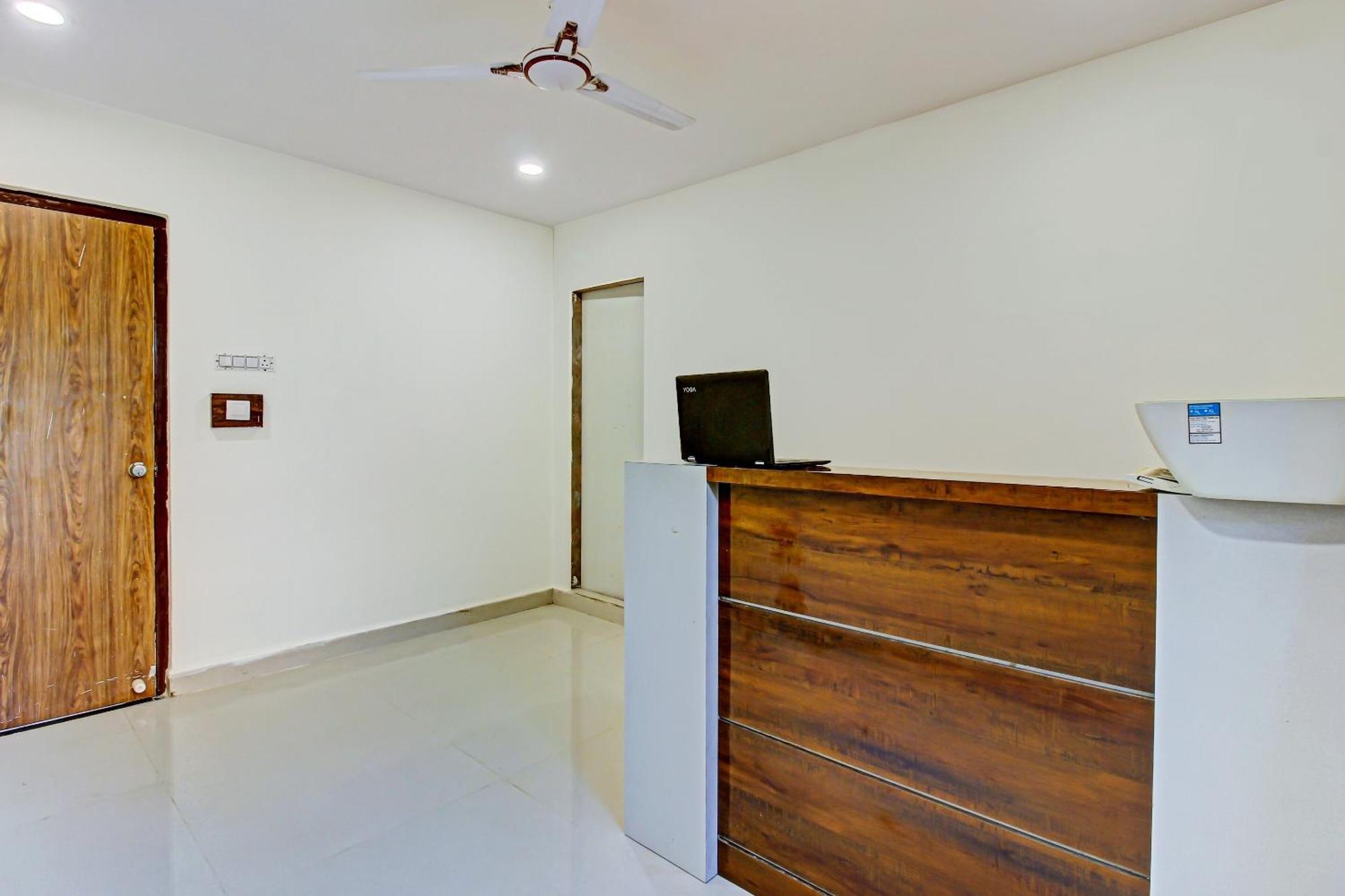 Hotel O Ab Residency Near Miraj Cinemas - Shalini Shivani 3*